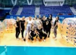 Wieczór panieński z Bumper Ball w Krakowie – drużyna panny młodej na hali
